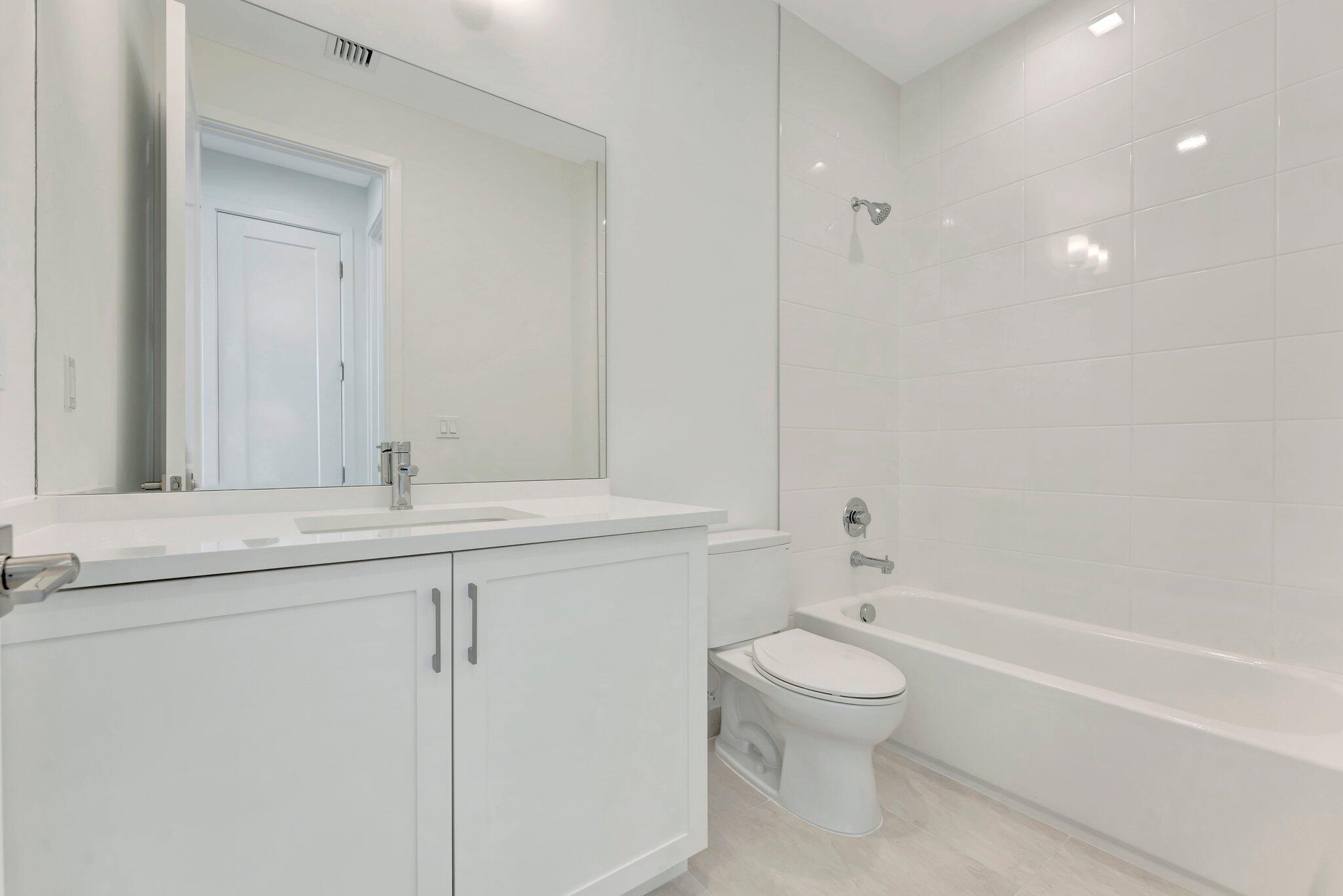 LOTUS EDGE - Residential