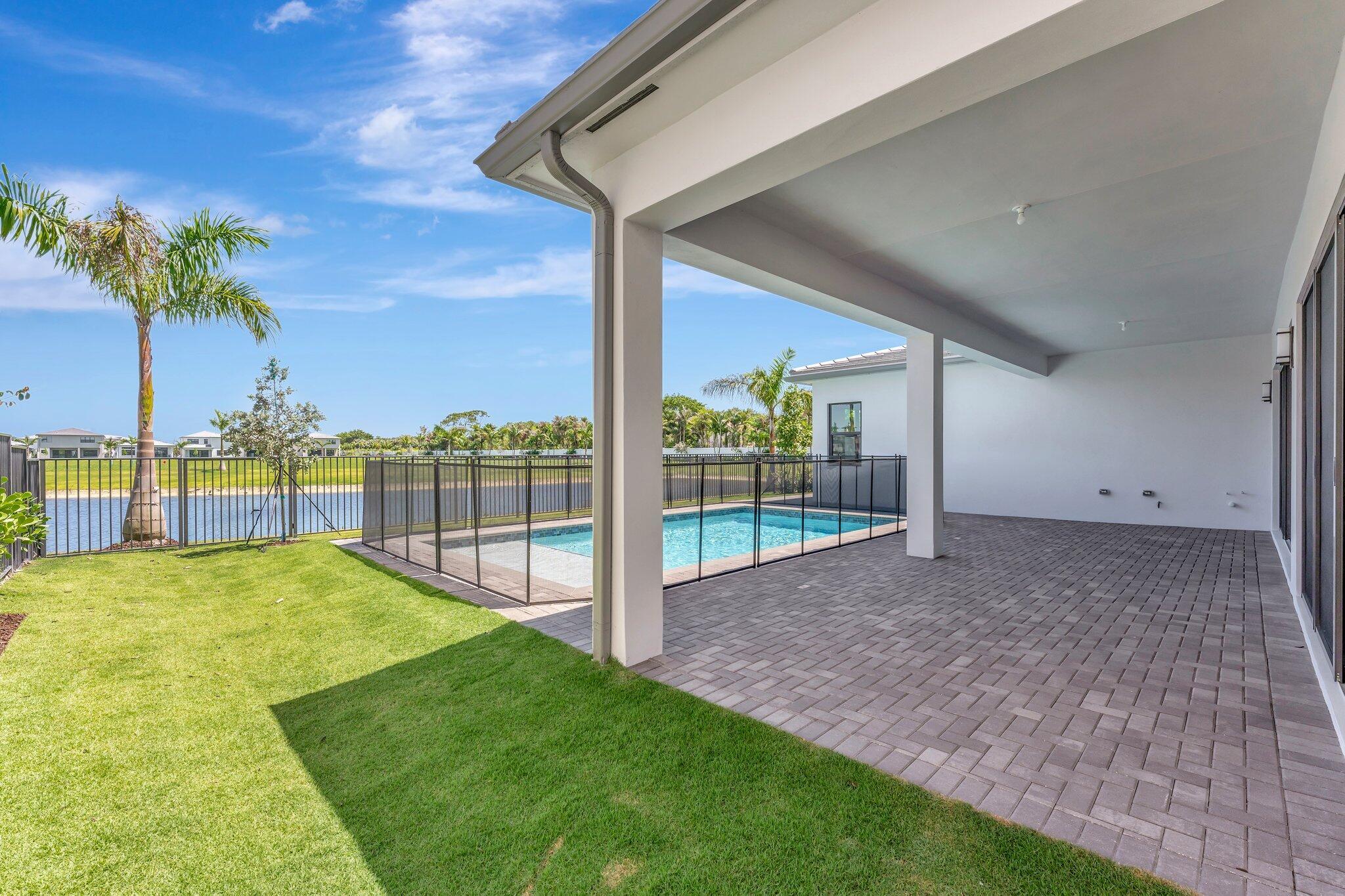 LOTUS EDGE - Residential