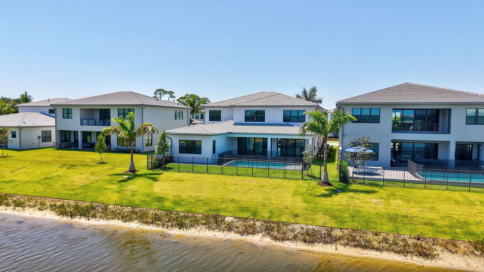 LOTUS EDGE - Residential