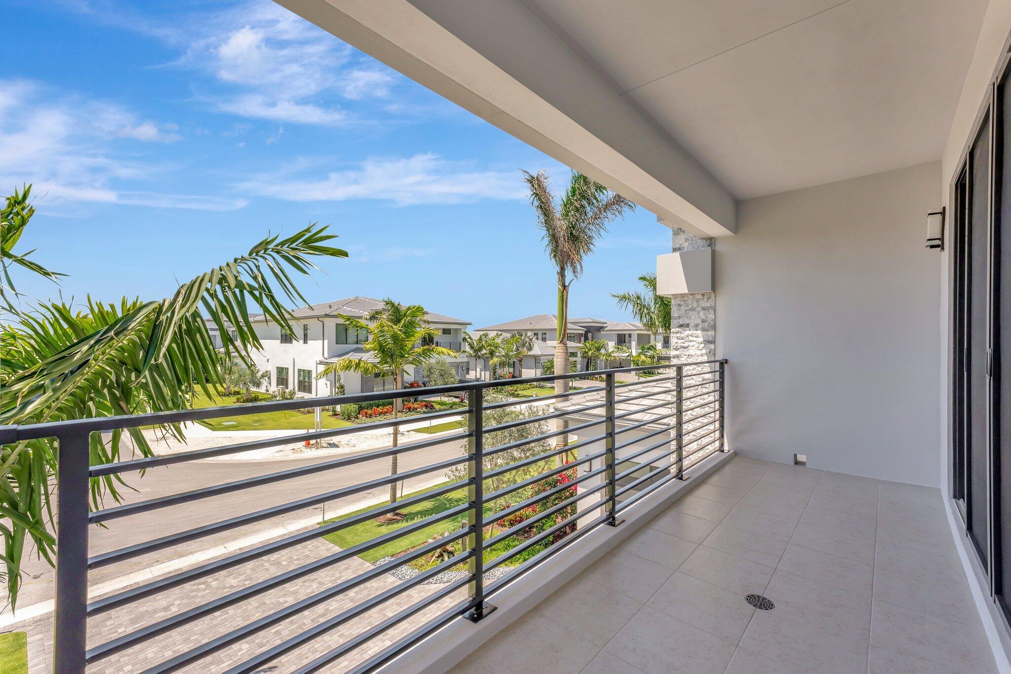 LOTUS EDGE - Residential