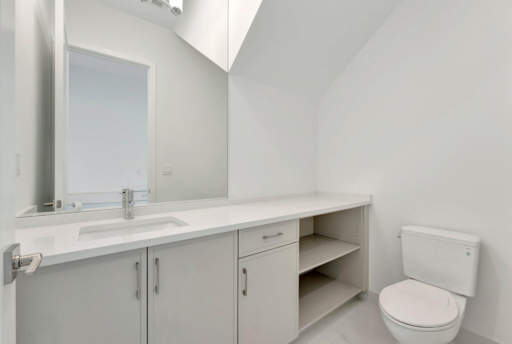 LOTUS EDGE - Residential