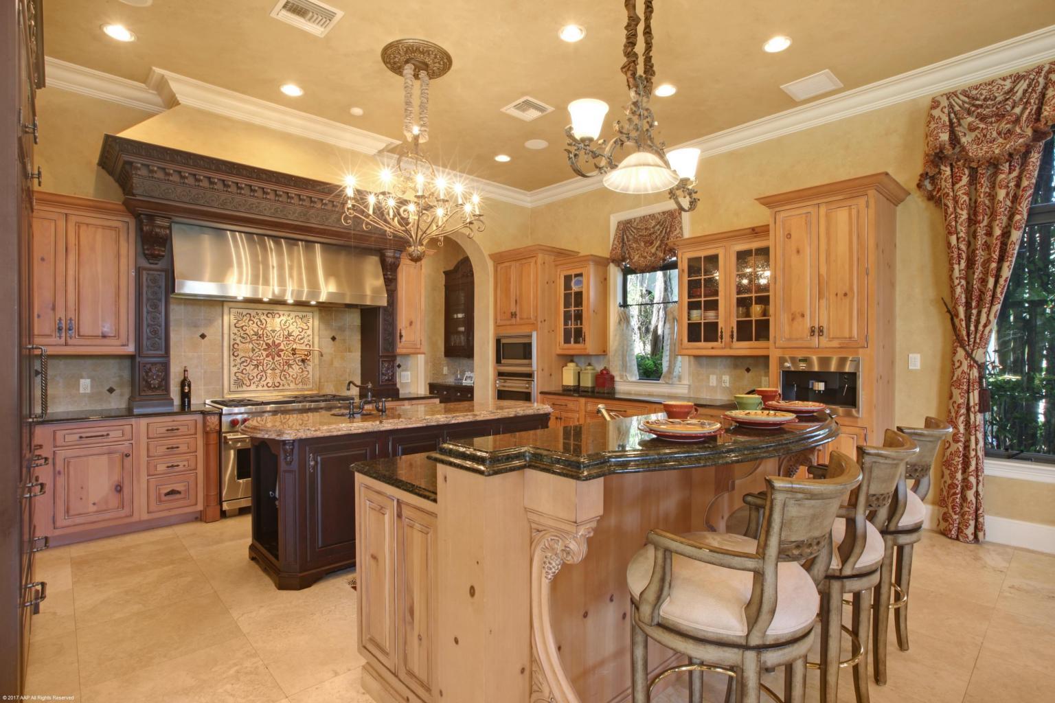 ADMIRALS COVE - Residential