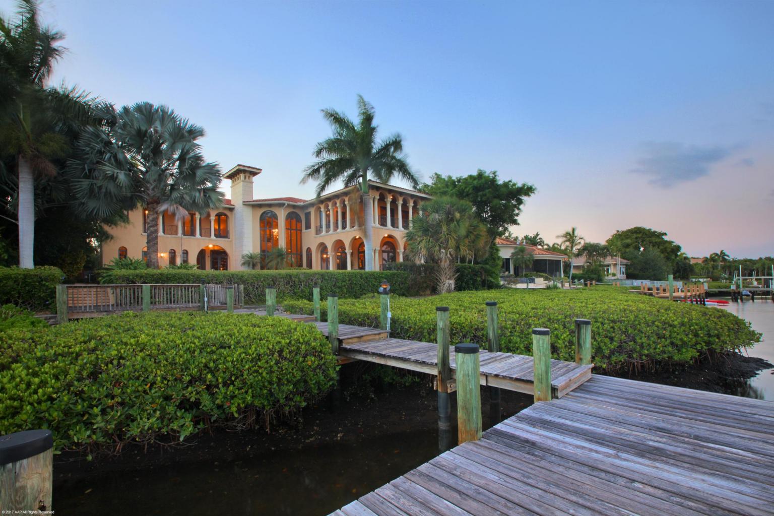 ADMIRALS COVE - Residential
