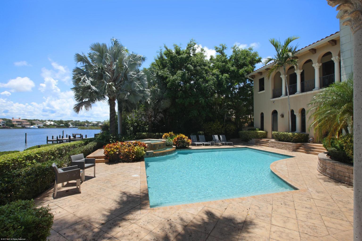 ADMIRALS COVE - Residential