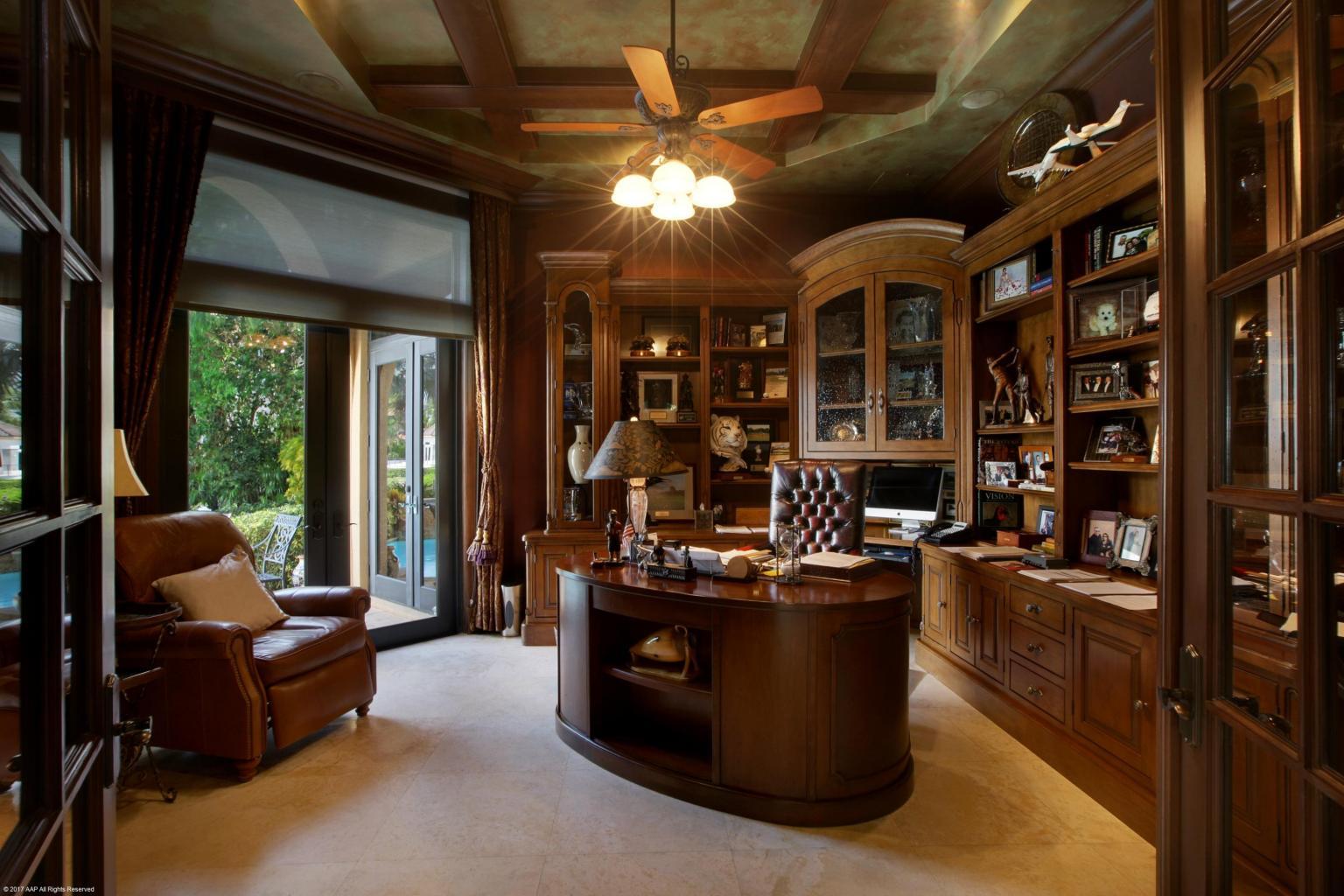 ADMIRALS COVE - Residential