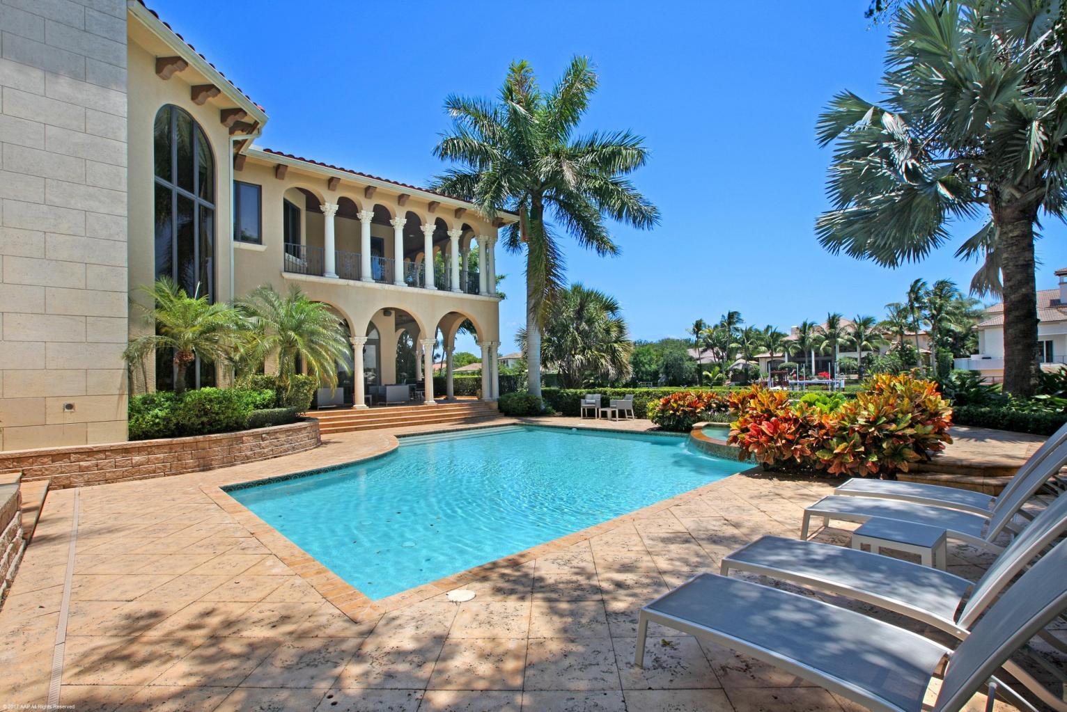 ADMIRALS COVE - Residential