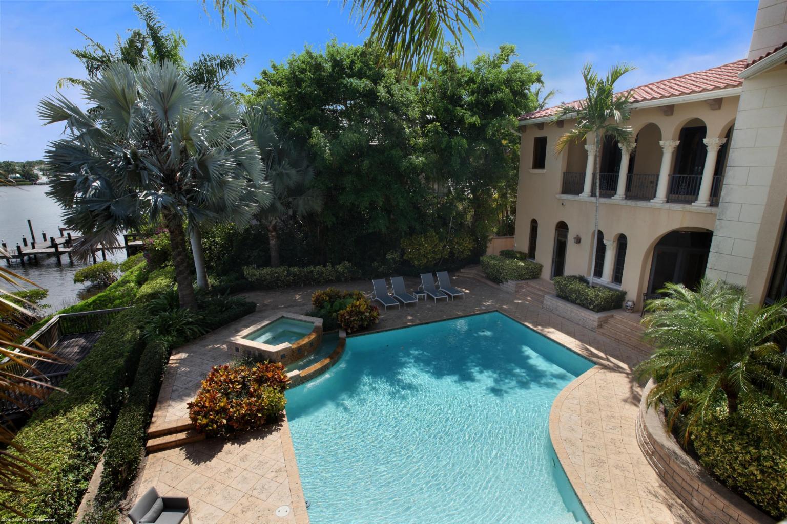 ADMIRALS COVE - Residential