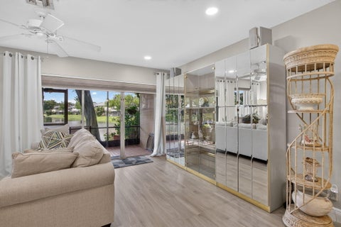 Tiny photo for 1991 Discovery Circle E, Deerfield Beach, FL 33442 (MLS # B26087290)