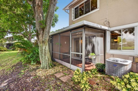 Tiny photo for 1991 Discovery Circle E, Deerfield Beach, FL 33442 (MLS # B26087290)