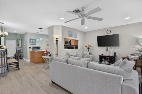 Tiny photo for 1991 Discovery Circle E, Deerfield Beach, FL 33442 (MLS # B26087290)
