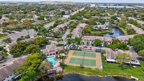 Tiny photo for 1991 Discovery Circle E, Deerfield Beach, FL 33442 (MLS # B26087290)