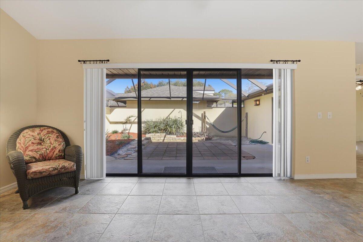 6285 N Mirror Lake Drive 6285