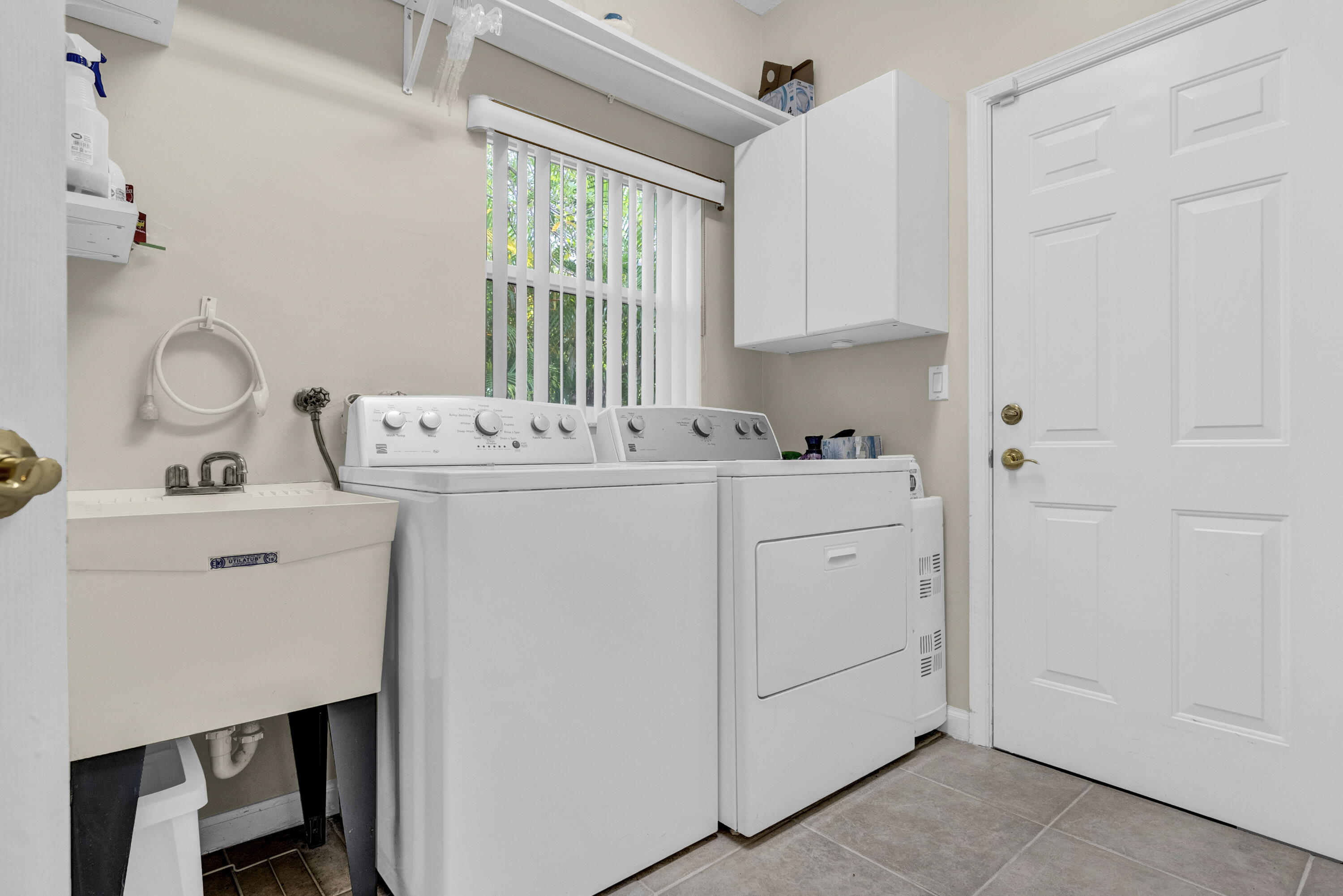 PARKLAND ISLES - Residential