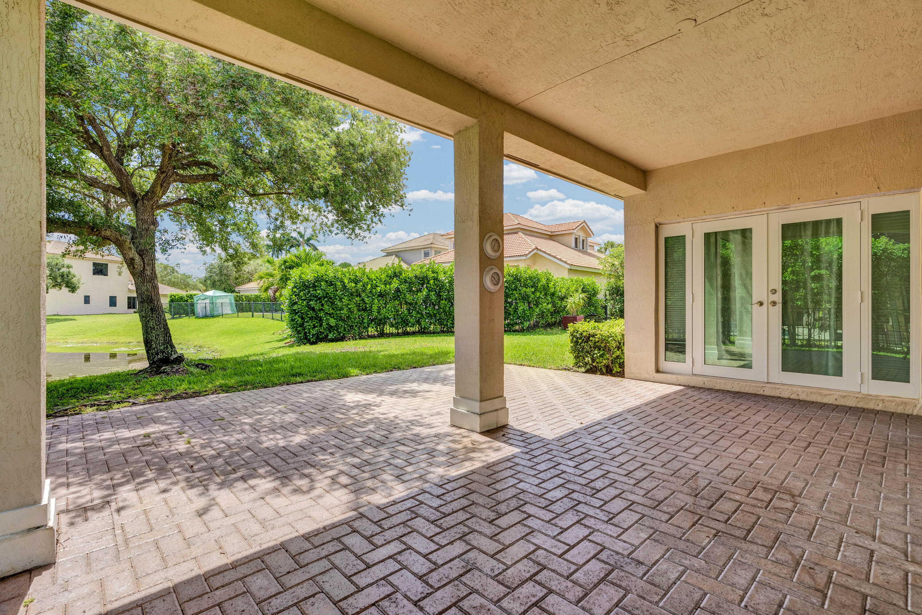 PARKLAND ISLES - Residential