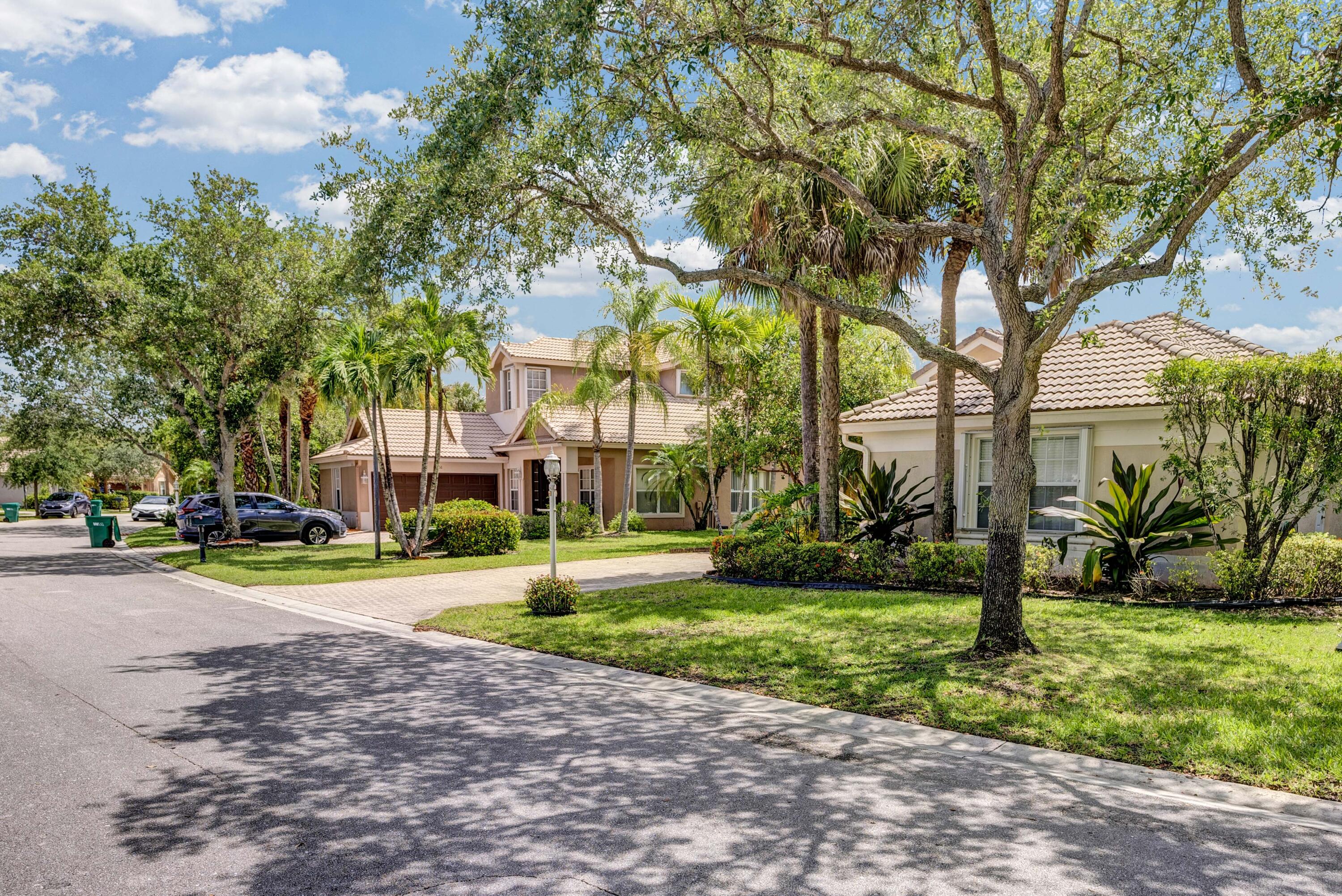 PARKLAND ISLES - Residential