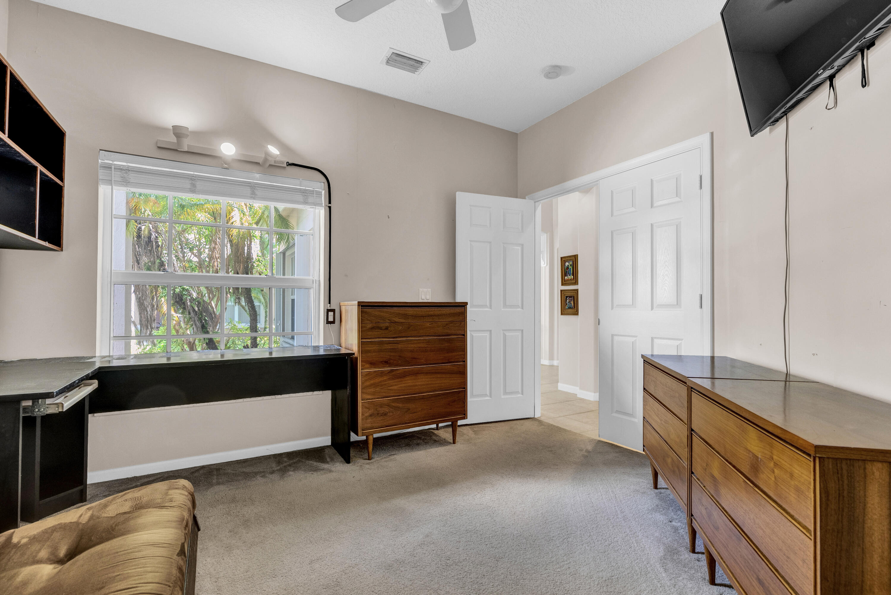 PARKLAND ISLES - Residential