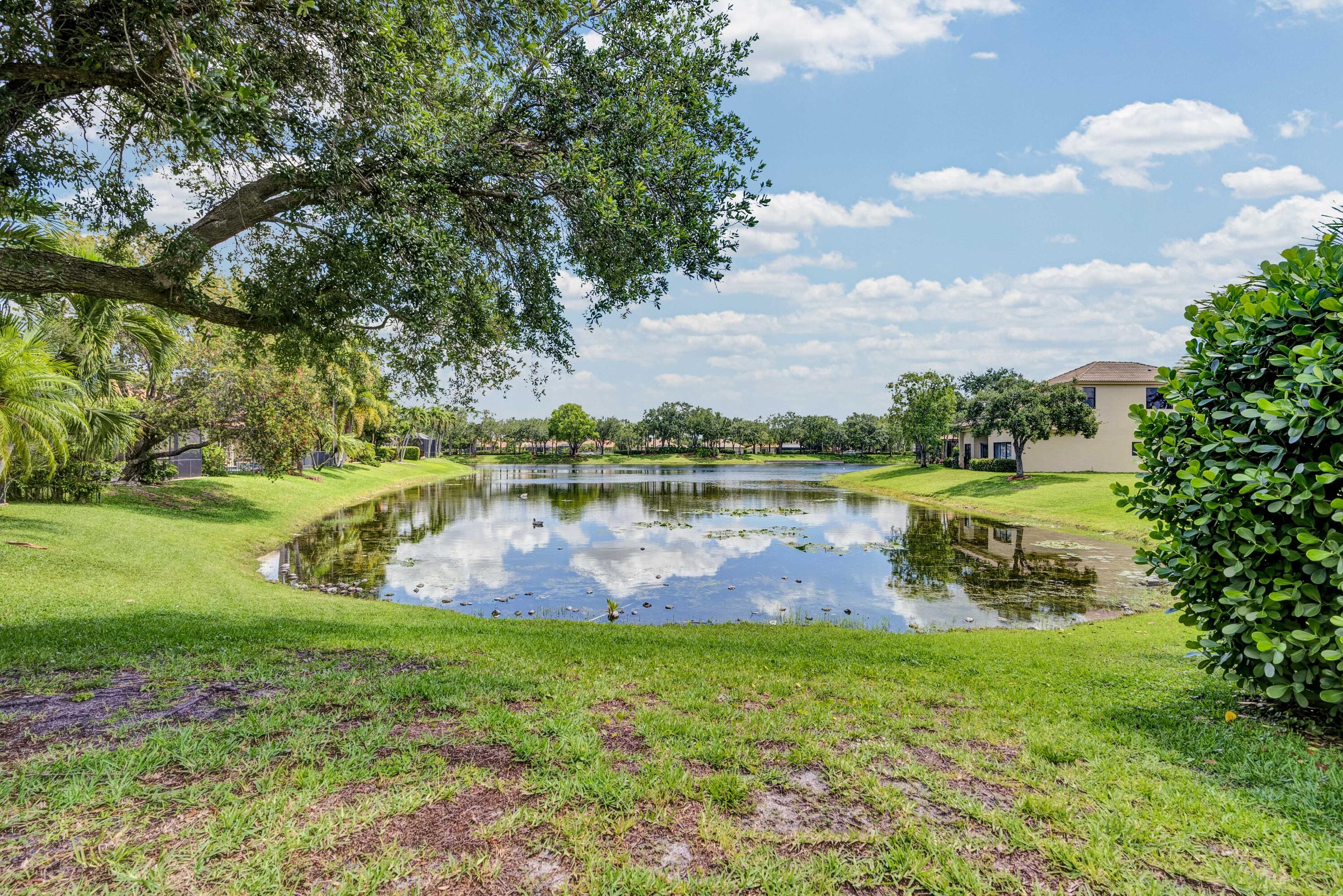 PARKLAND ISLES - Residential