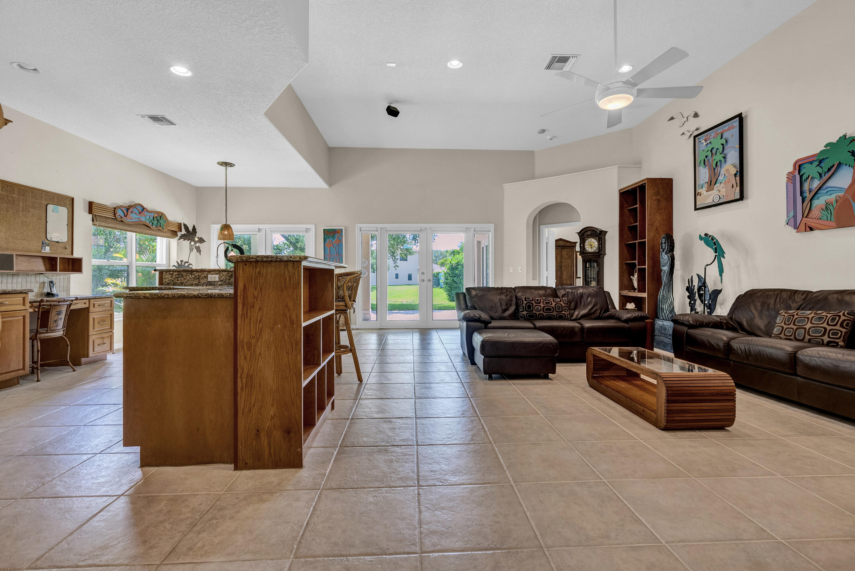 PARKLAND ISLES - Residential