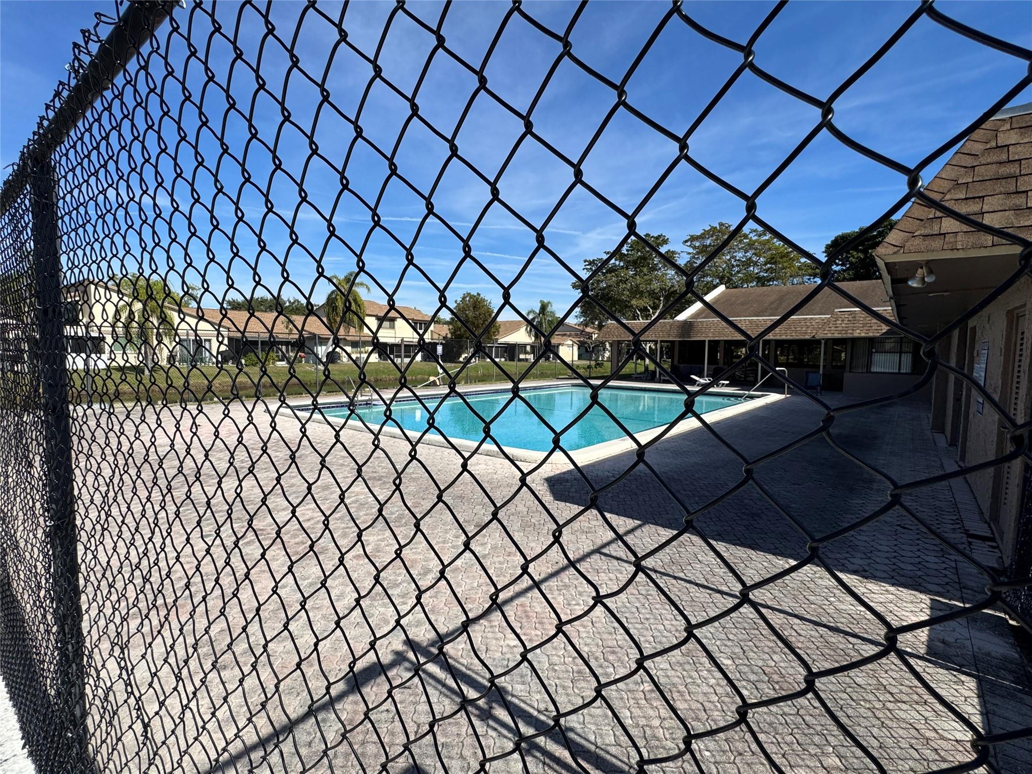 Country Squire Twnhms - Residential Lease