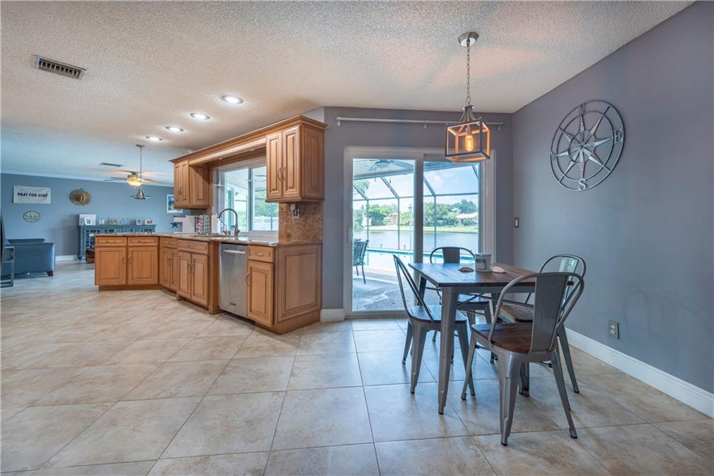 Shadow Wood 80-38 B - Residential