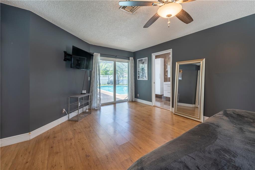 Shadow Wood 80-38 B - Residential