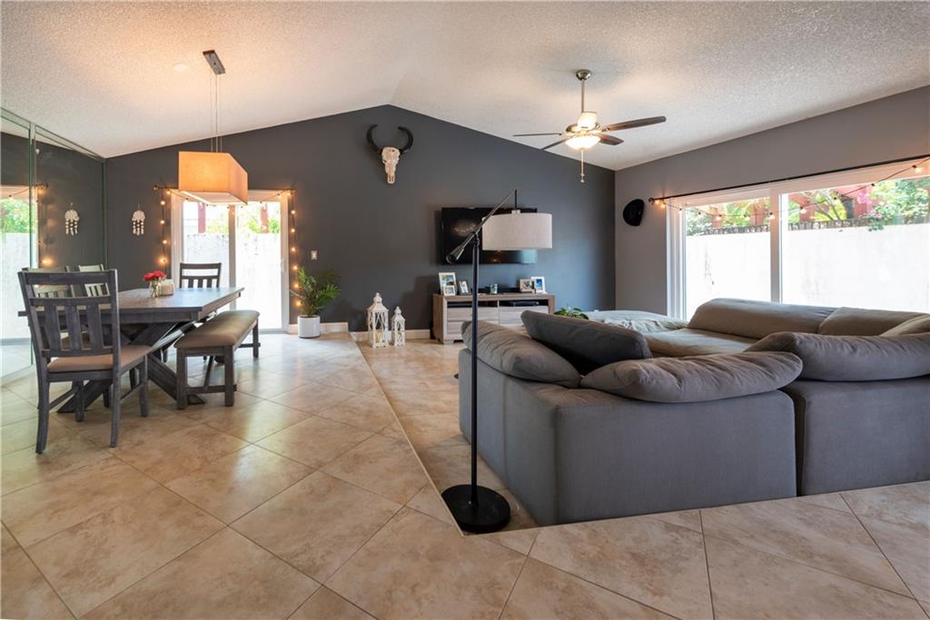 Shadow Wood 80-38 B - Residential