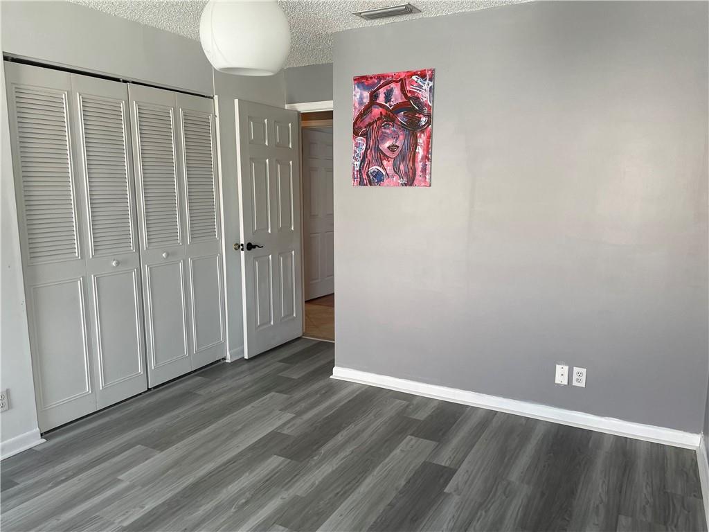 Shadow Wood 80-38 B - Residential