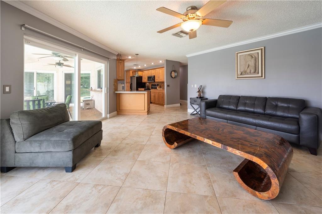Shadow Wood 80-38 B - Residential