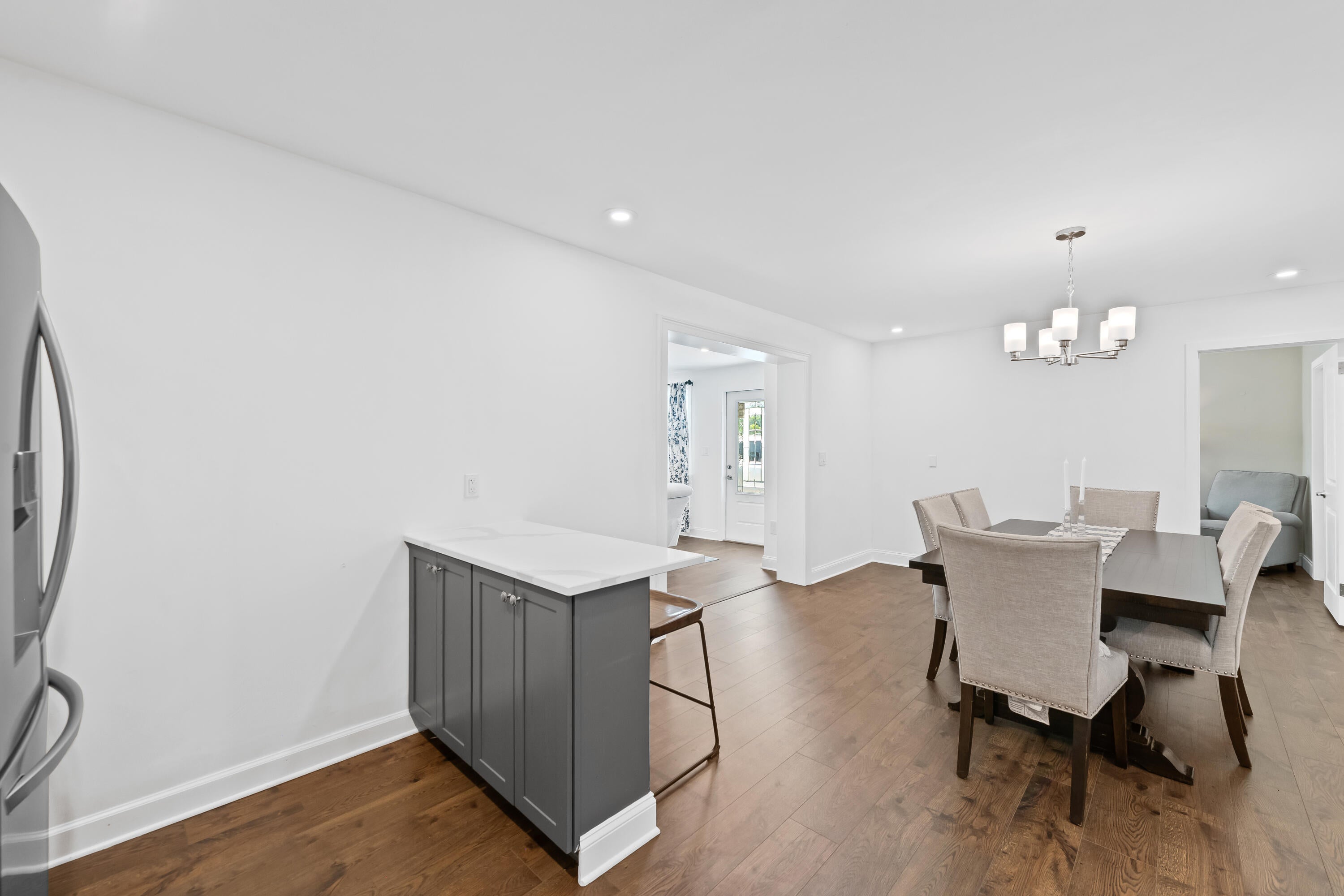 238 SW 10TH Avenue