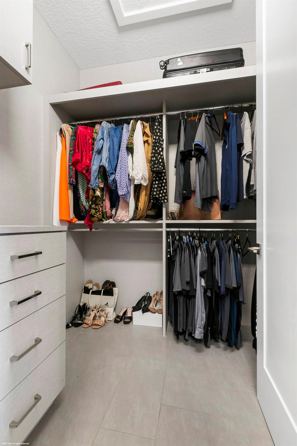 SADDLE TRAIL PARK OF WELL - Residential