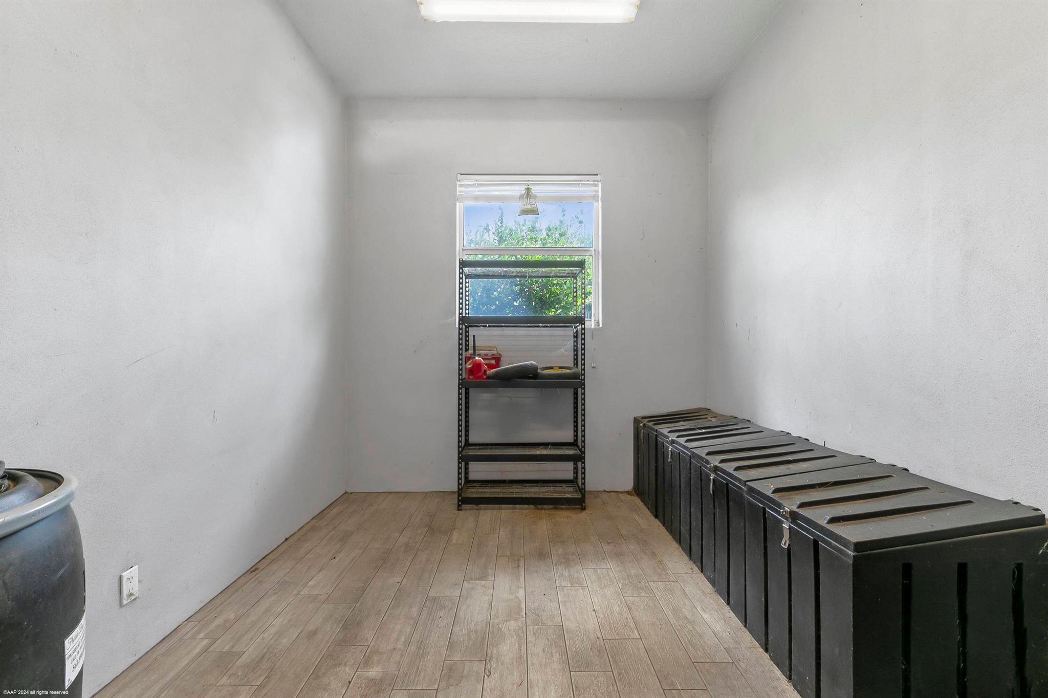 SADDLE TRAIL PARK OF WELL - Residential