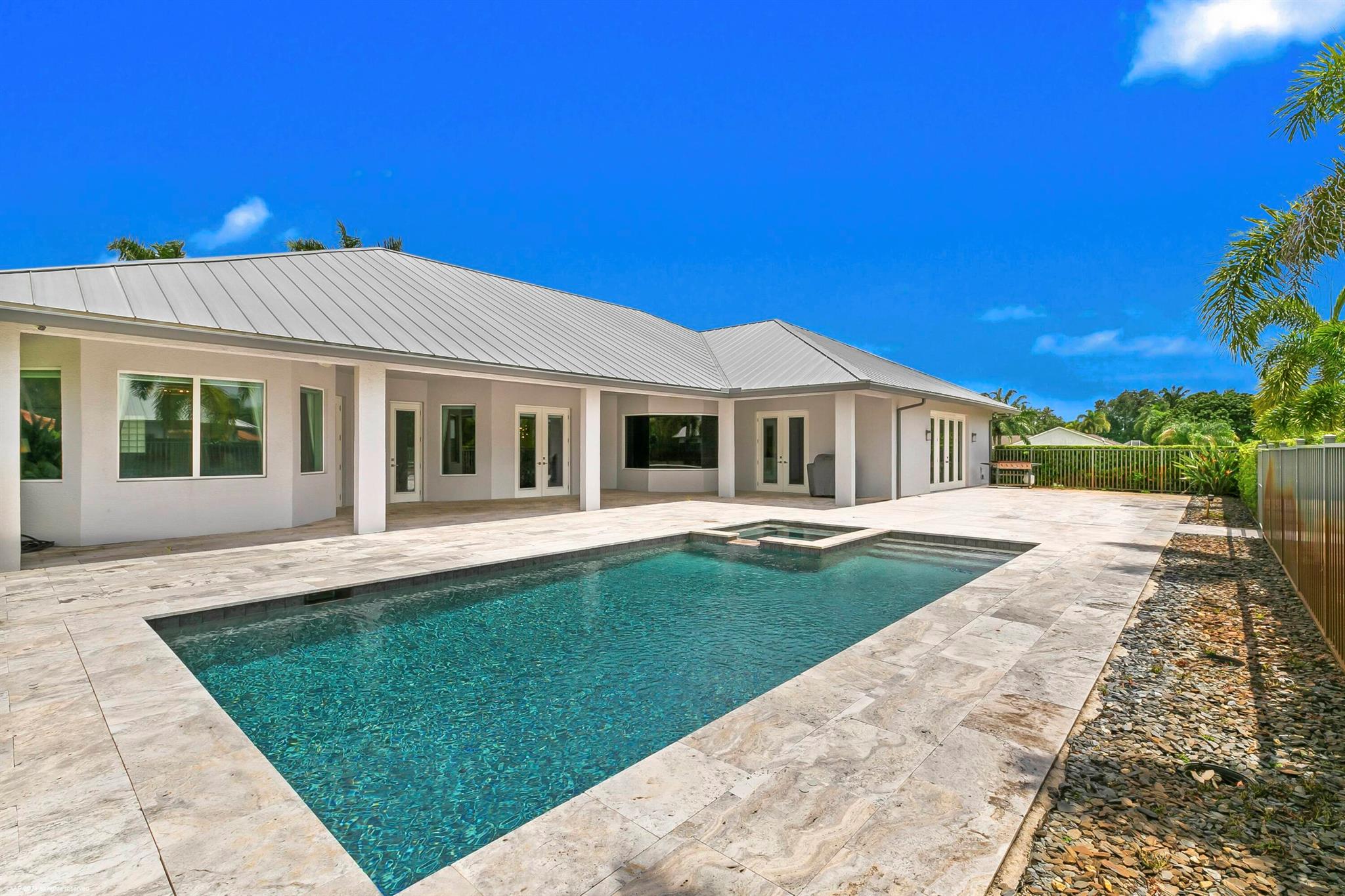 SADDLE TRAIL PARK OF WELL - Residential