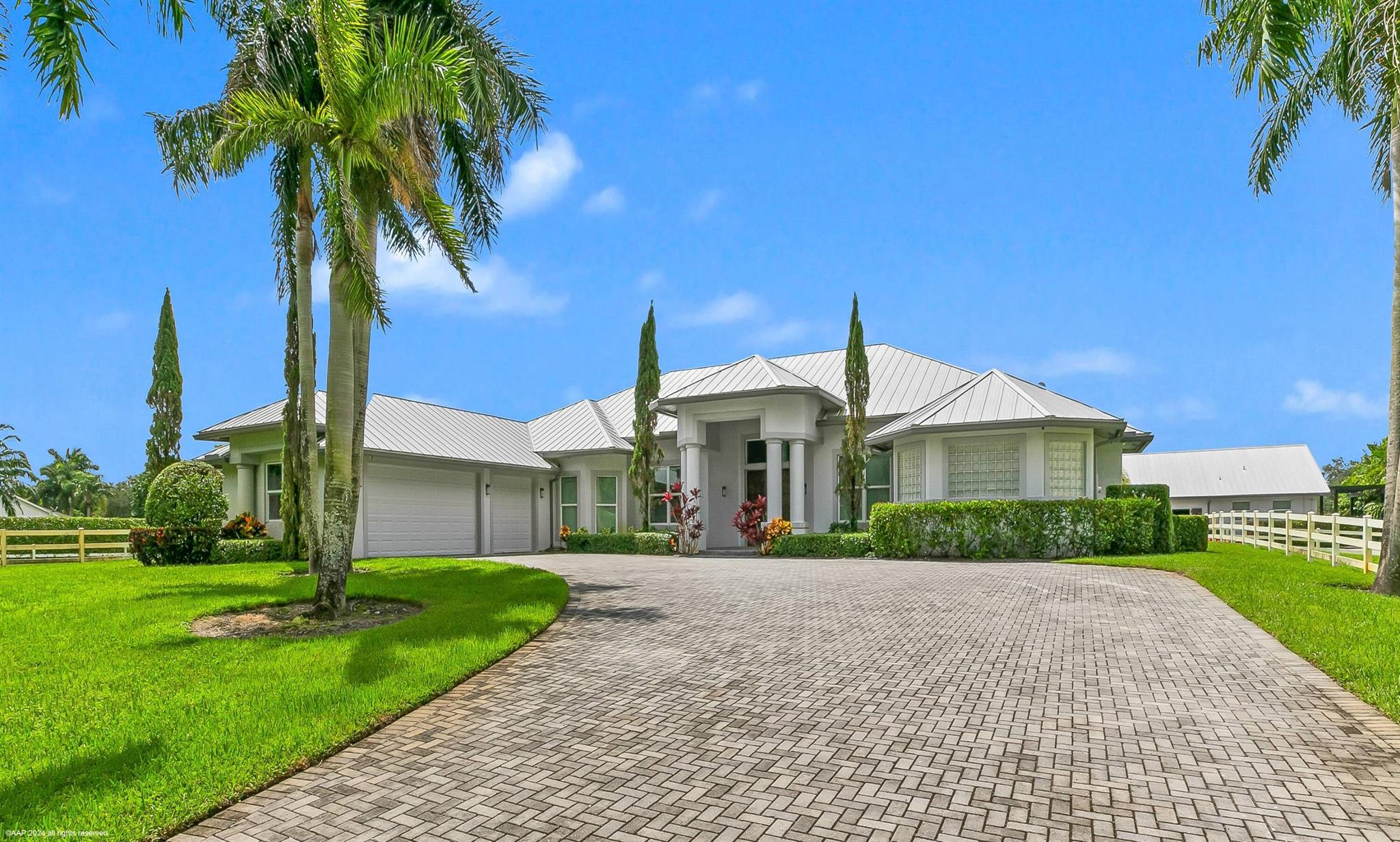 SADDLE TRAIL PARK OF WELL - Residential