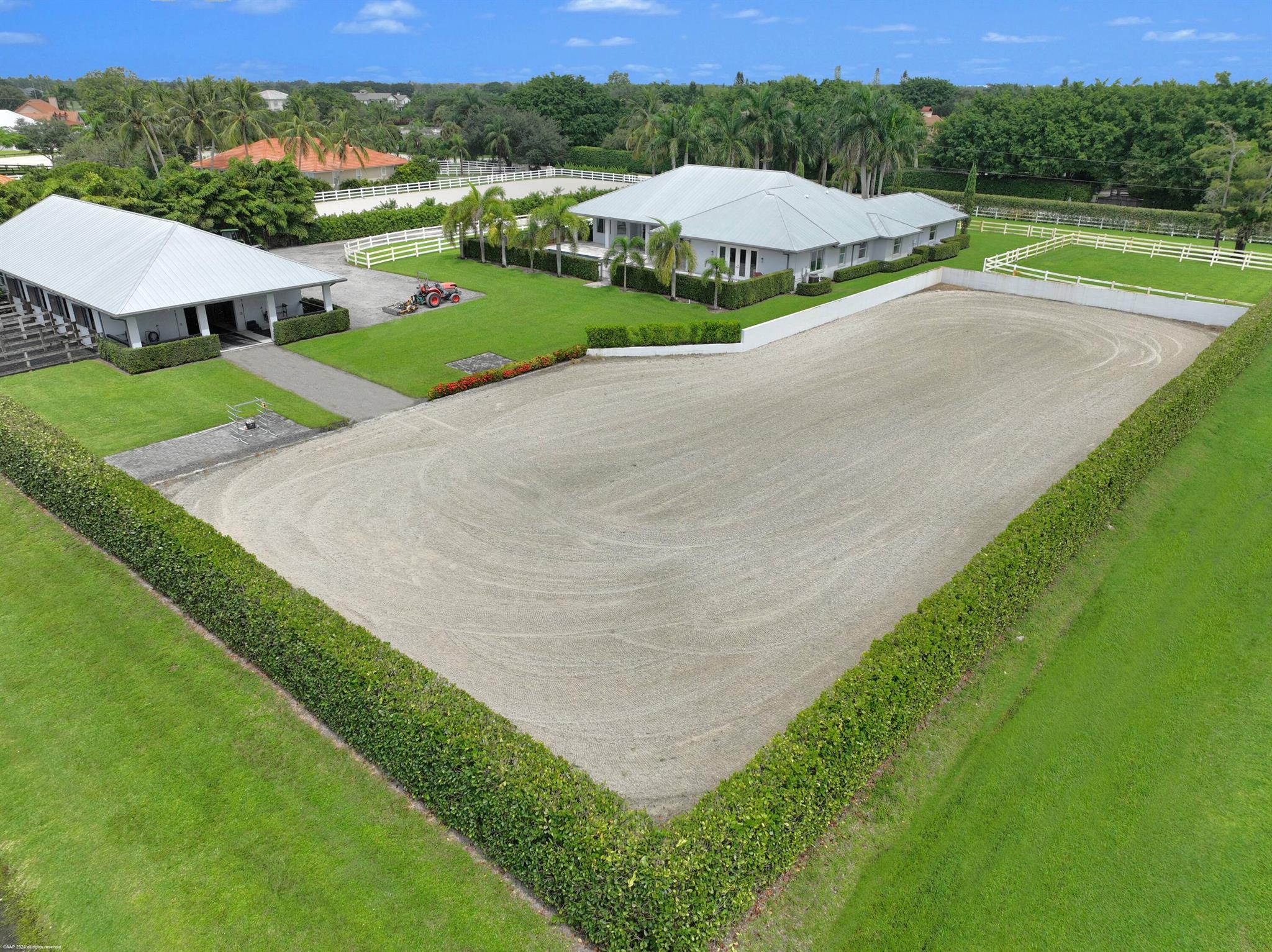 SADDLE TRAIL PARK OF WELL - Residential