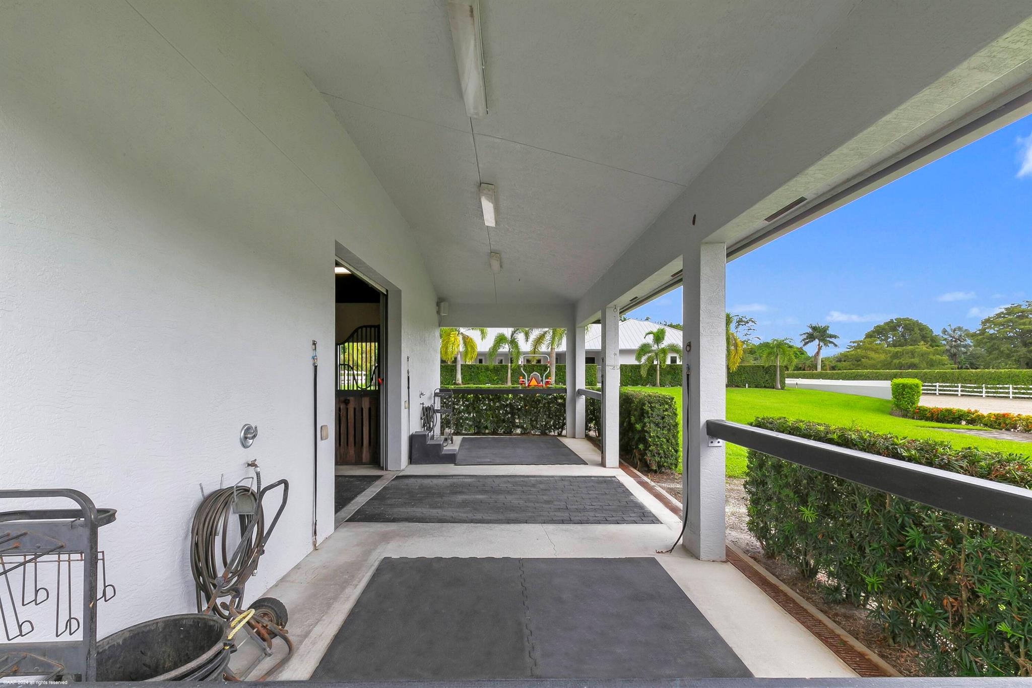 SADDLE TRAIL PARK OF WELL - Residential