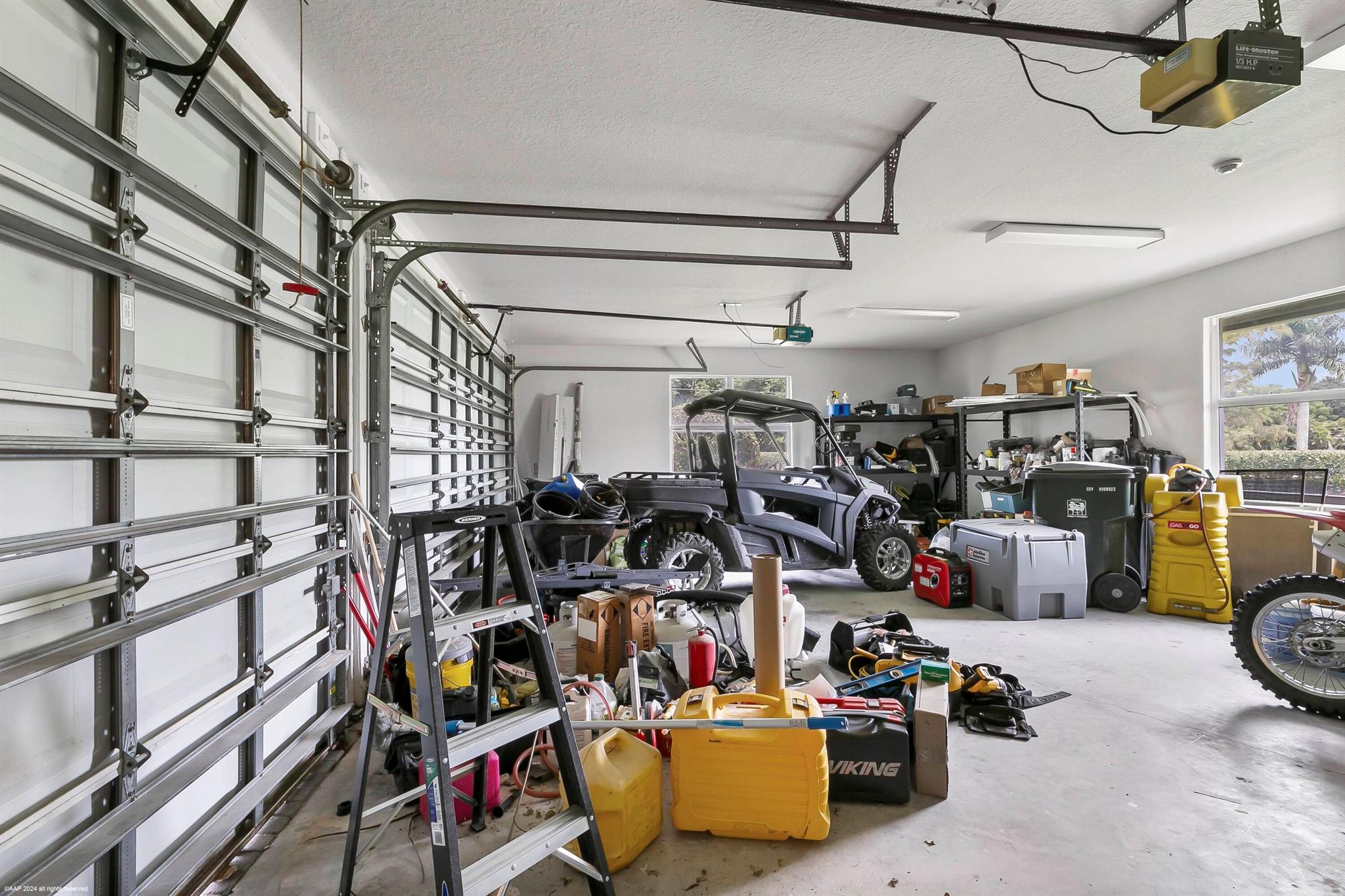 SADDLE TRAIL PARK OF WELL - Residential