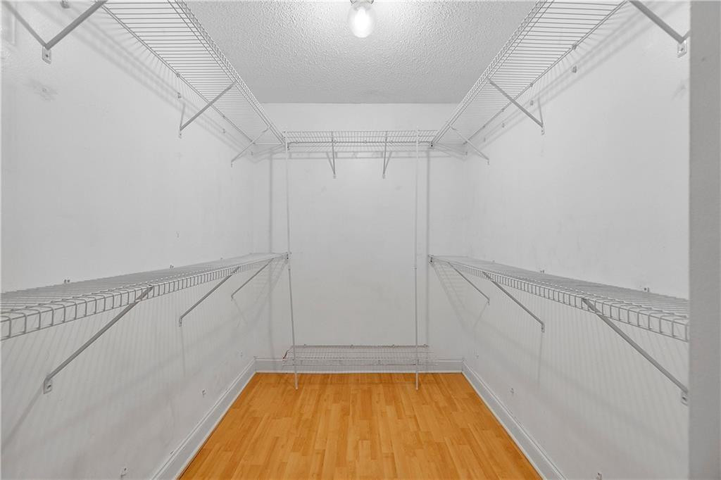 Palm Lakes - Residential