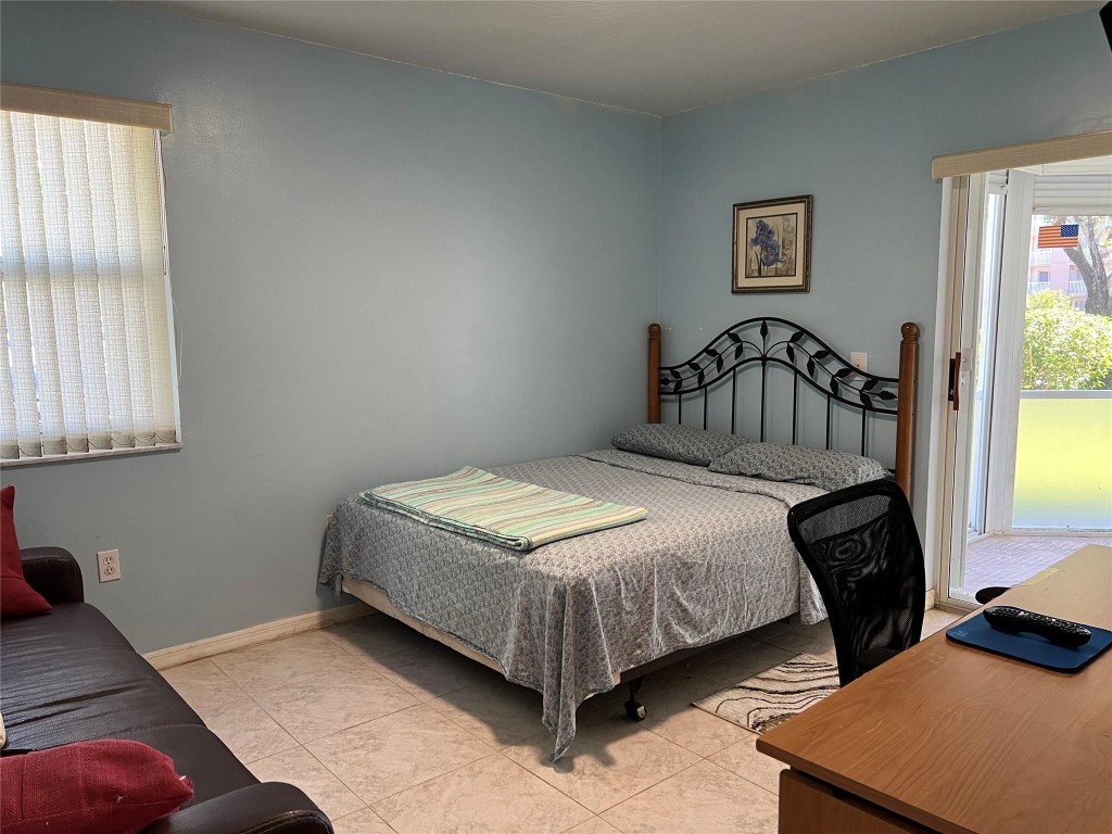 KINGS POINT - Residential