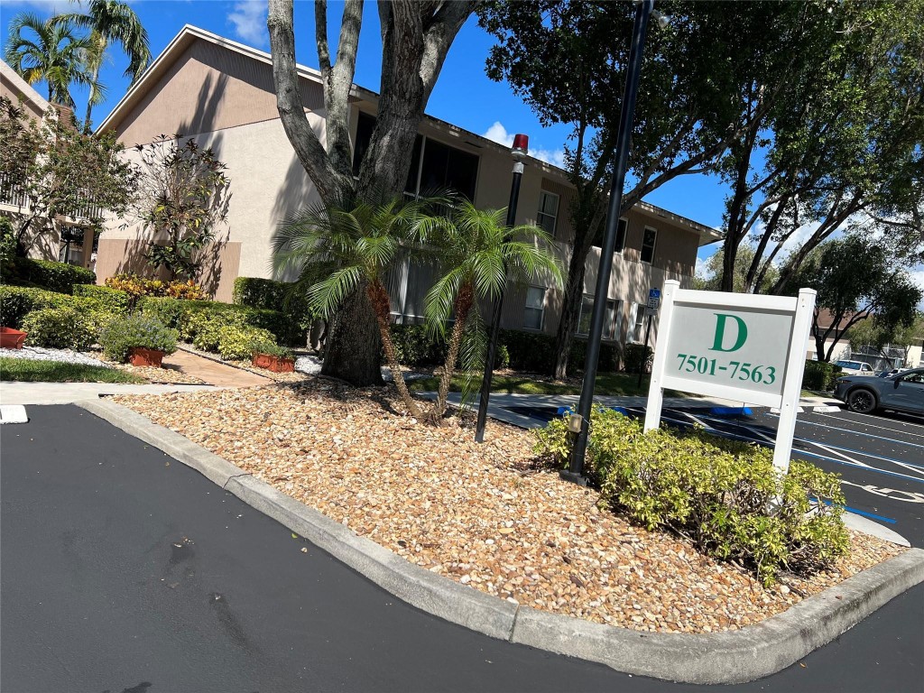 KINGS POINT - Residential