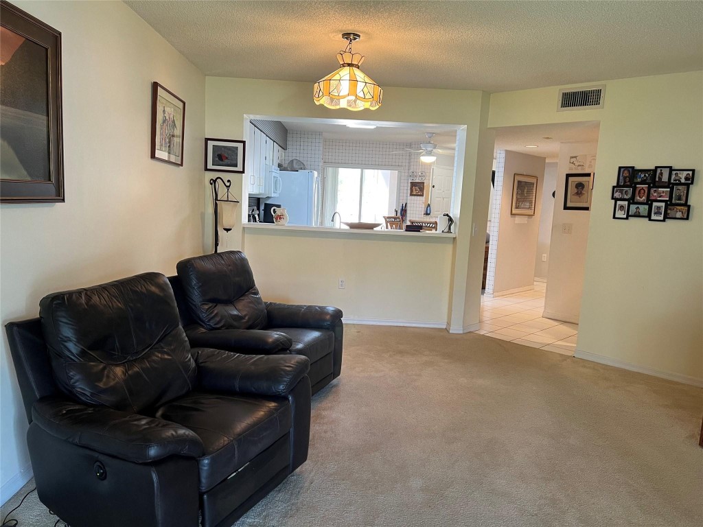 KINGS POINT - Residential
