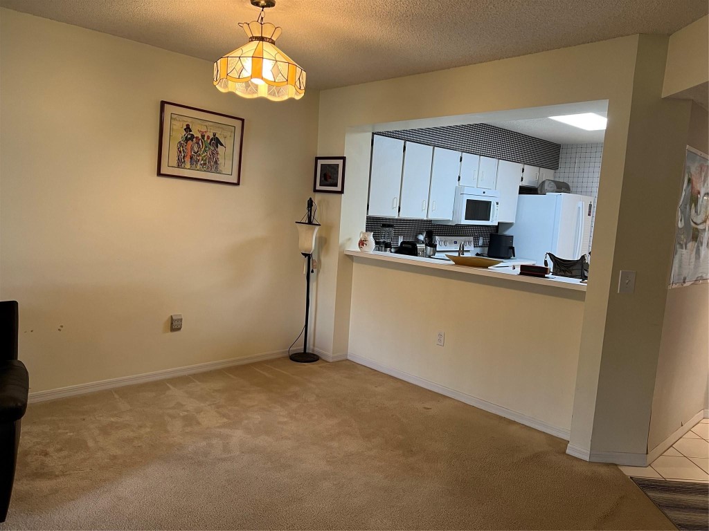KINGS POINT - Residential