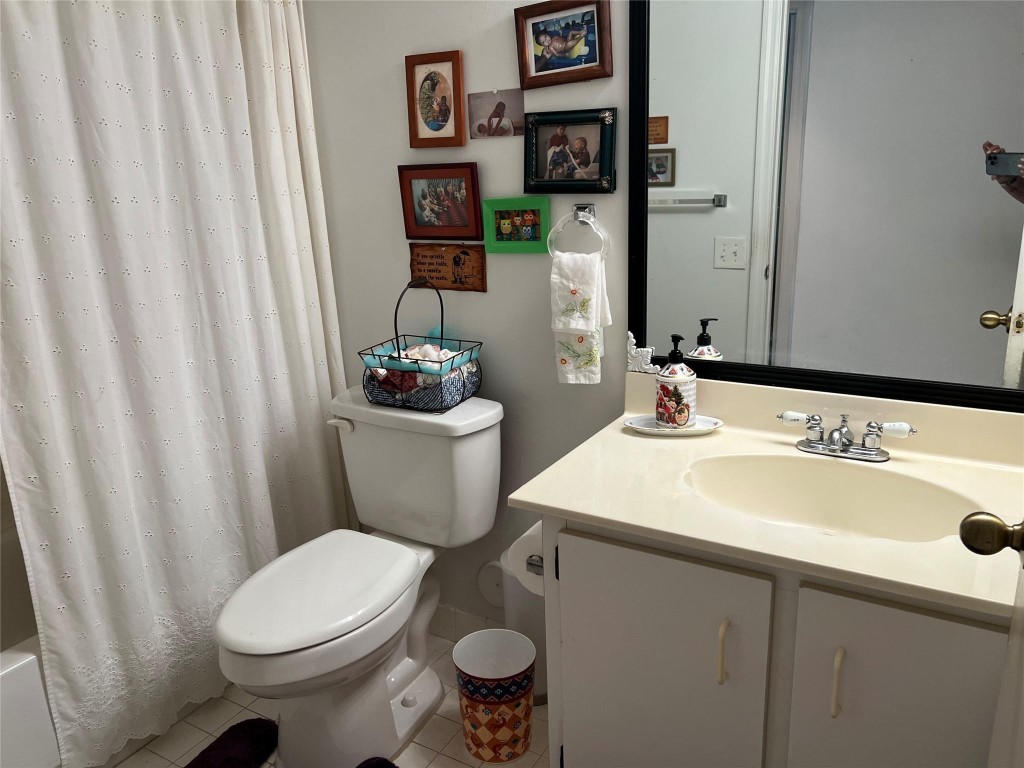 KINGS POINT - Residential