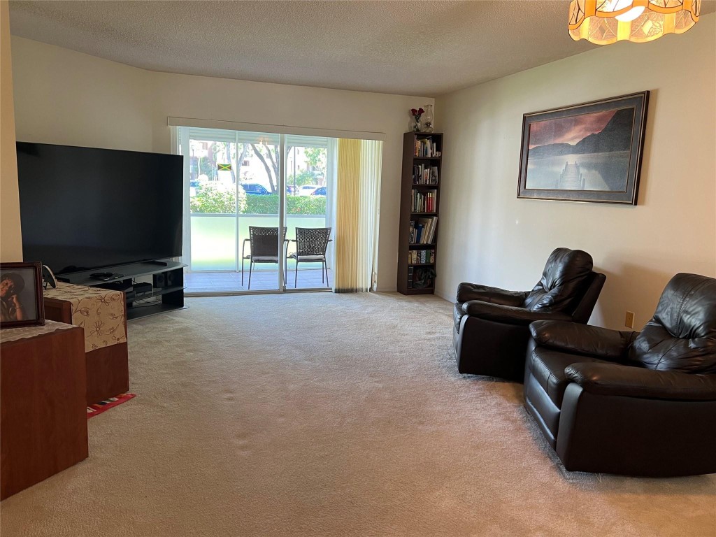 KINGS POINT - Residential