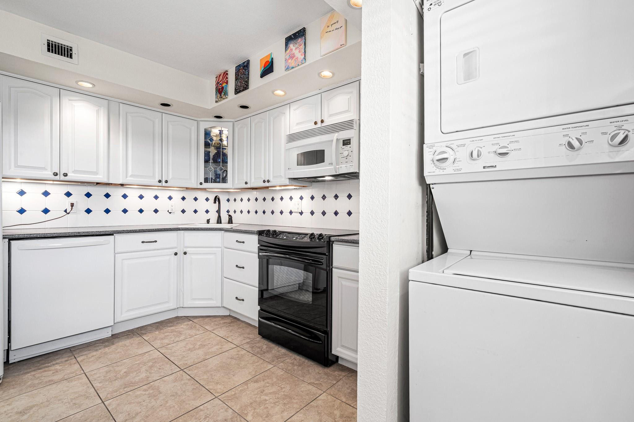 Hillsboro Cove - Residential