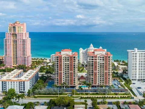 2011 N Ocean Blvd Unit 303, Fort Lauderdale, FL MLS: F10441091