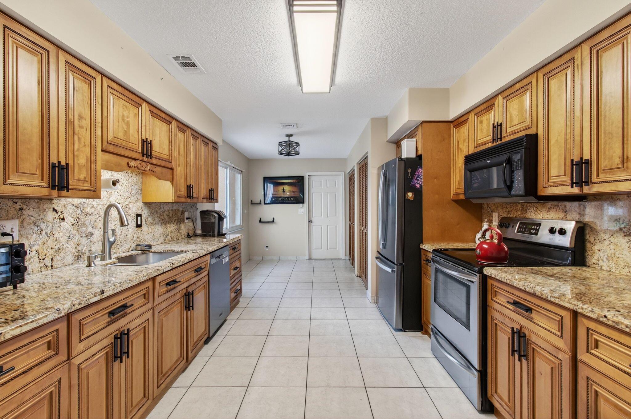 NEWPORT COVE - Residential