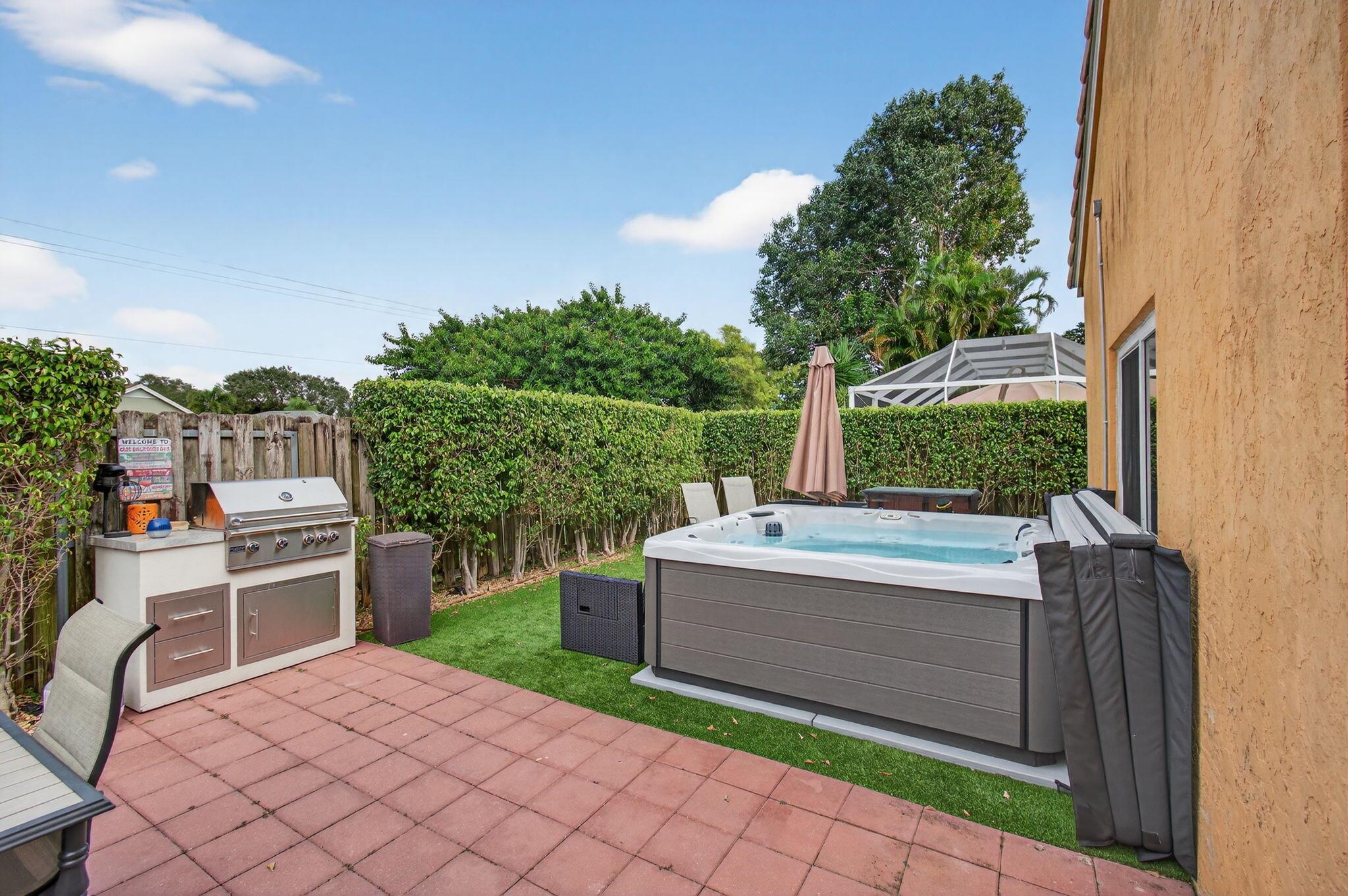 NEWPORT COVE - Residential