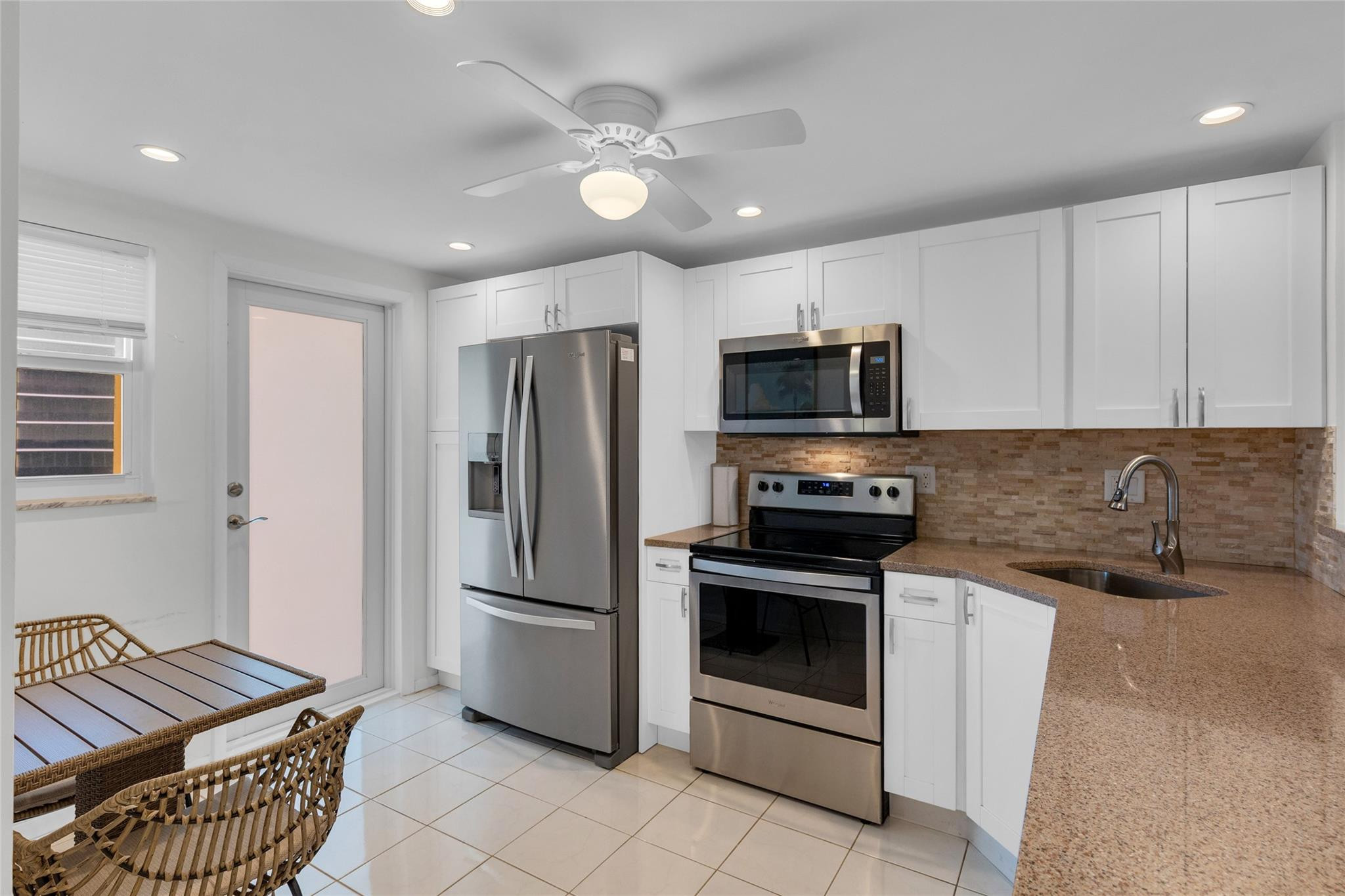 Admiralty Towers Condo - Residential