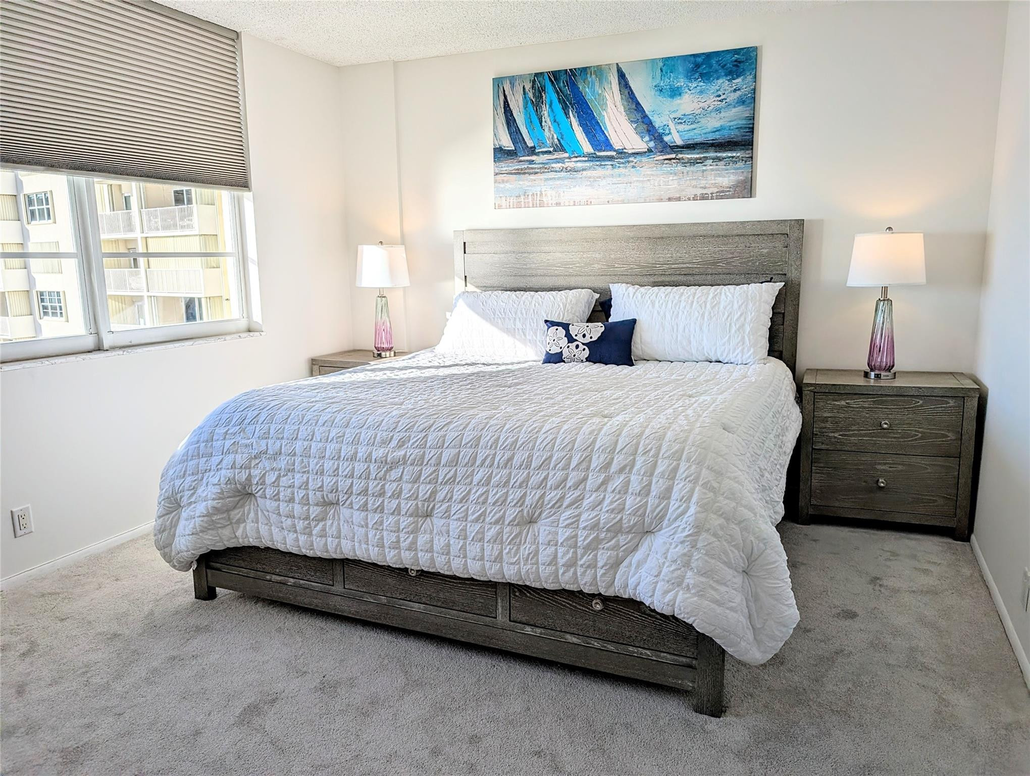 Admiralty Towers Condo - Residential