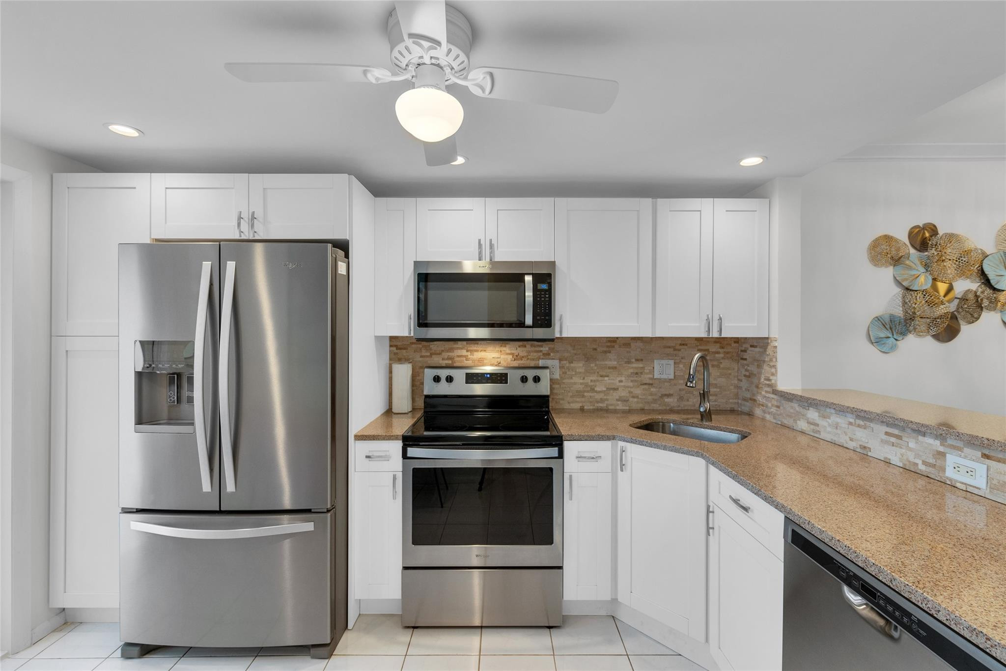 Admiralty Towers Condo - Residential